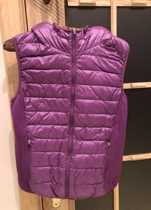 #162 пуховий жилет uniqlo  оригінал