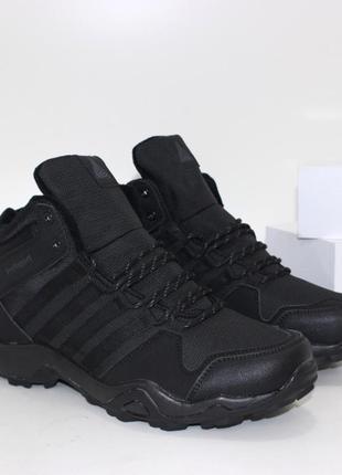 Черные зимние термо ботинки кроссовки на шнурках