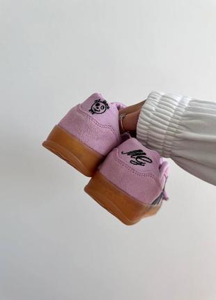 👟 кроссовки adidas mark gonzales x aloha «one black eye&nbsp;» pink premium     / наложка bs👟3 фото