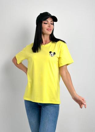 Жіноча літня футболка вільного крою з термонаклейкою міккі маусом бавовна жовта2 фото