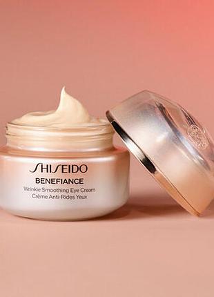 Крем навколо очей shiseido benefiance wrinkle smoothing eye cream 15 мл