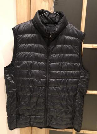 #162 пуховий жилет uniqlo  оригінал