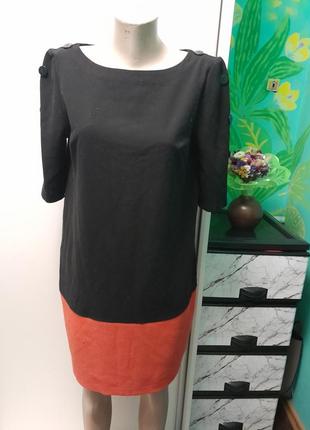 Платье комбинированное с декором пуговицами