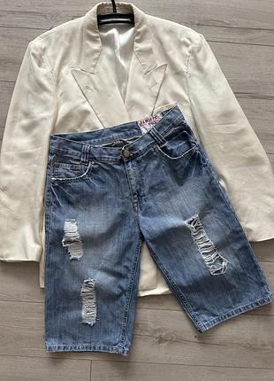 Стильные шорты с рваностями/шорты бермуды/