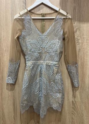 Шикарное ажурное платье