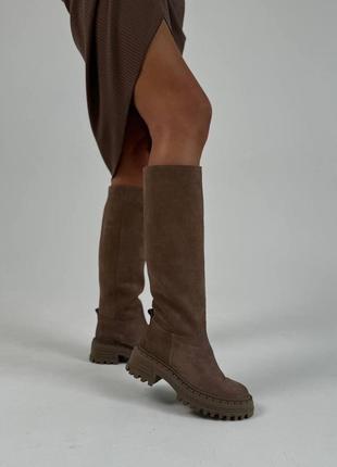 Замшеві чоботи труби в кольорі касторо з натуральної замші