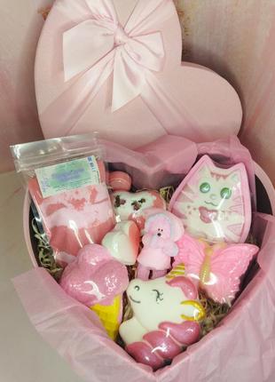 Розовый и очень нежный набор для ванны для девочки✨