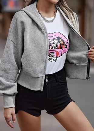 Теплая женская толстовка худи на флисе серая укороченная размер s