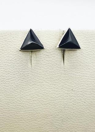 Сережки-гвоздики срібні з агатом 0,63 г