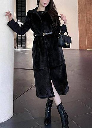 Пальто чёрное с мехом