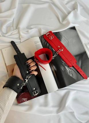 Кайданки з хутром для сексу чорні фіксатори з екошкіри для рук кайданки для ігор бдсм інтимні іграшки sex shop