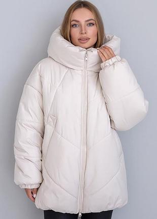 Трендовая теплая женская зимняя оверсайз куртка с капюшоном