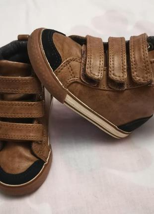 Cтильные весенние ботинки next на мальчика в идеальном состоянии, размер 21