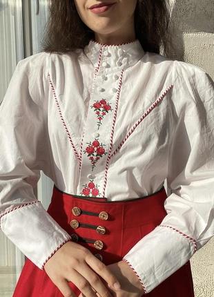 Австрийская рубашка с вышивкой