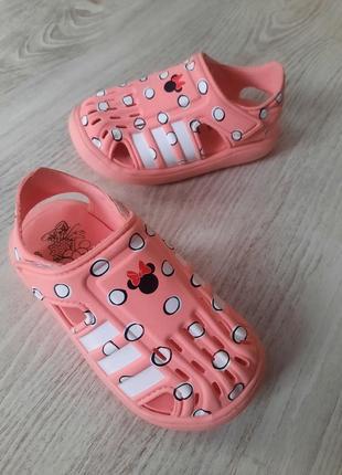 Дитячі босоніжки adidas Тапочки сандалі сандалії із закритим носком