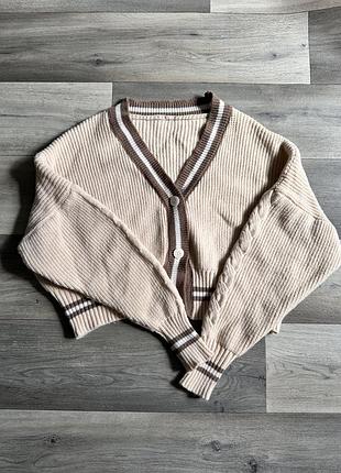 Теплий вкорочений кардиган