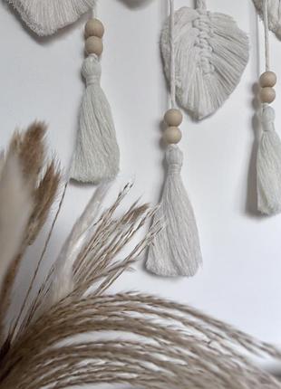 Подвеска декор макраме лист с кистями и бусинами