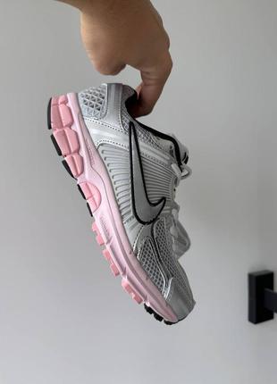 Женские кроссовки 
nike dunk white black red 3 wire receptacle7 фото