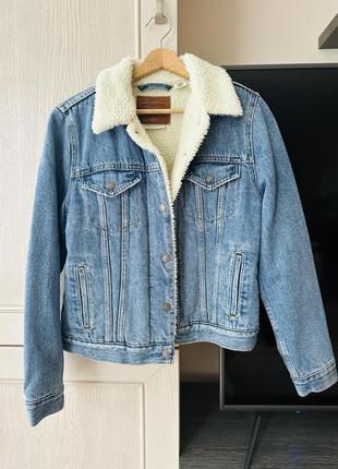 Джинсова куртка з хутром levis оригінал