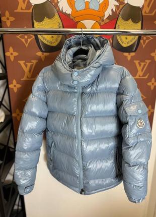 Куртка в стиле moncler голубой черный с капюшоном зима