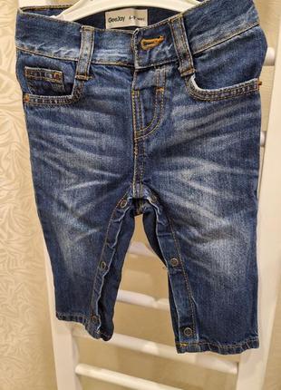 Джинсы детские. состояние новое, не подошли по размеру.
