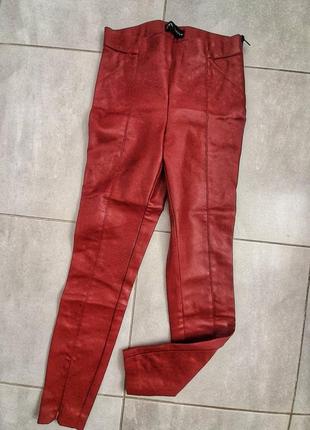 Утепленные леггинсы под кожу zara