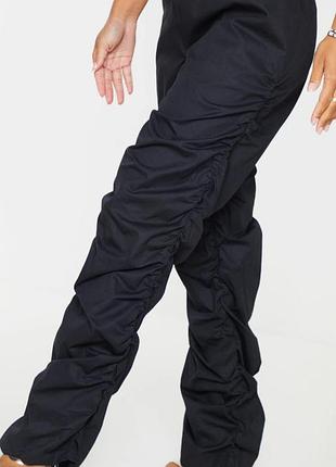 Стильні жіночі штани карго