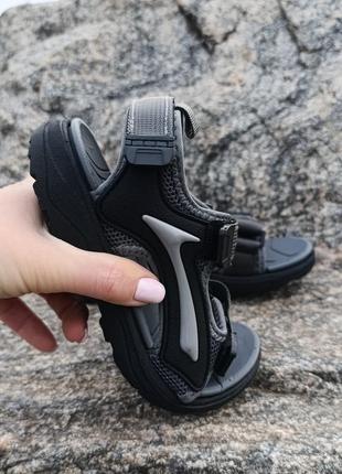 Новинка 2024.  легенькі босоніжкі для хлопчика2 фото