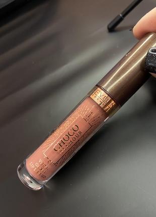 Блеск для губ из коллекции «choko glamour» от eveline