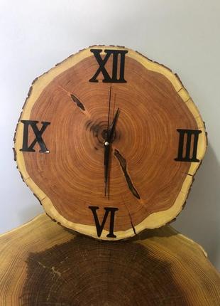 Годинник з натурального дерева