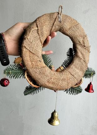 Новорічний вінок, різдвяний віночок, настінний декор.