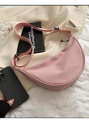 Стильна рожева бананка спортивна сумка багет крос боді текстиль стиль uniqlo