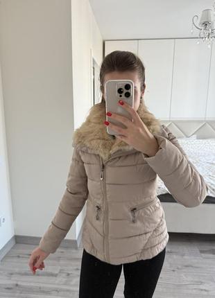 Женская двигательная курточка