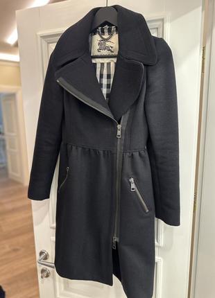 Оригінальне вовняне пальто burberry, розмір uk 4