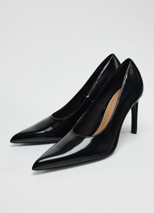 Туфлі на тонких підборах zara