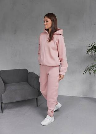 Женские спортивный костюм