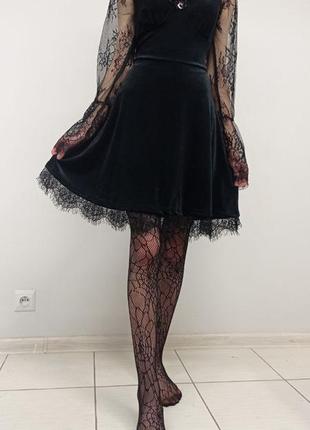Готическое платье с кружевом бархатное с рукавами платье черное s с6 фото