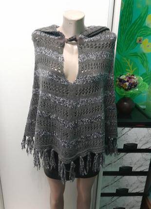 Пончо худи с кисточками с долей шерсти