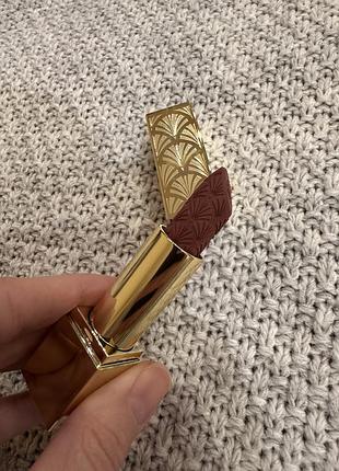 Помада estee lauder