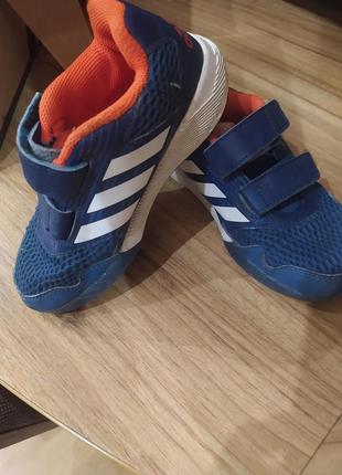 Кросівки adidas