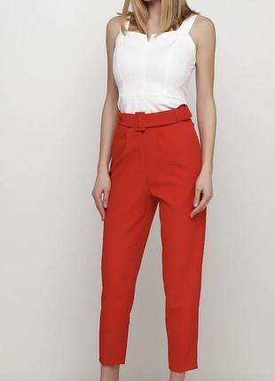 Классические красные штаны