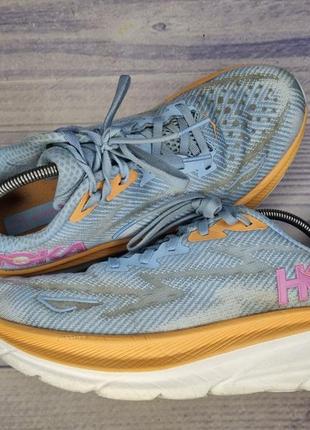 Кроссовки hoka