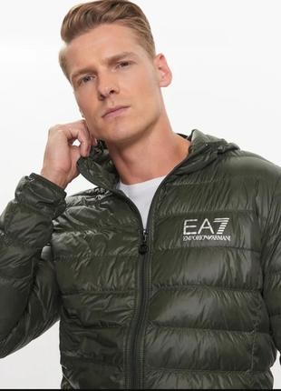 Чоловіча легка куртка emporio armani small хакі демісезонна курточка стьобана3 фото