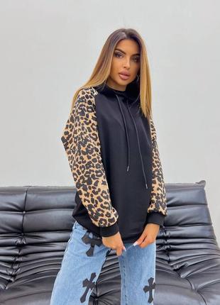 Худи с леопардовыми вставками
