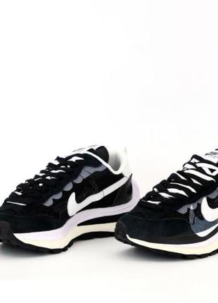 Мужские кроссовки nike vaporwaffle x sacai black white2 фото