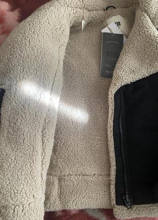 Куртка stradivarius, нова