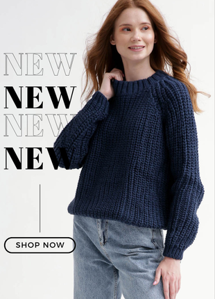 Темно-синій светр