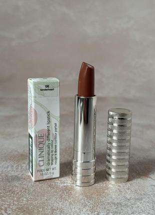 Clinique - dramatically different lipstick shaping lip colour - помада для губ, 06 - tenderheart, 3 g