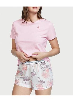 Женская пижама victoria's secret комплект розовая футболка и короткие шорты свободного кроя с принтом фламинго