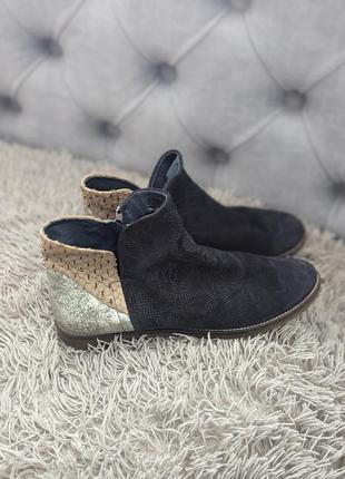 Ботинки, челси натуральная замша 39-40 р 250 грн